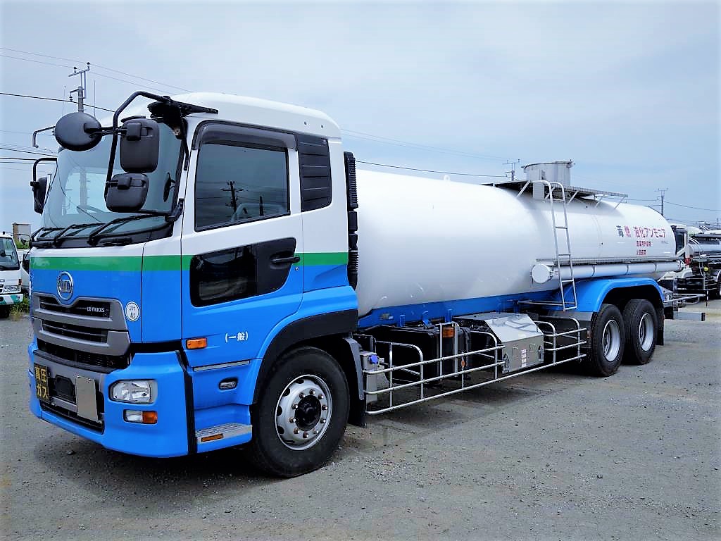 2015 UD QUON Tanker Truck