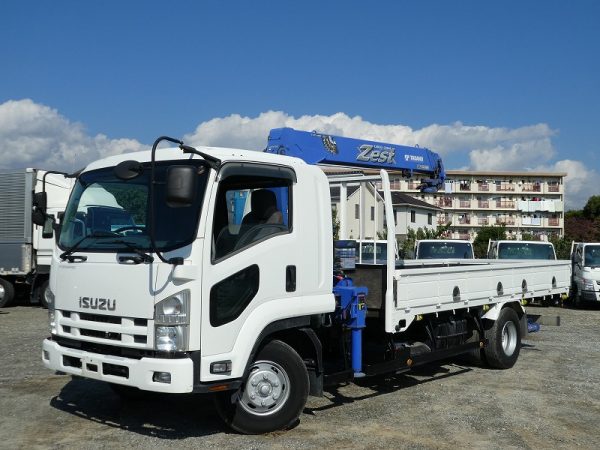 2009 ISUZU FORWARD Crane Truck
