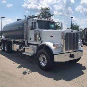 2019 Peterbilt 389 Water Truck
