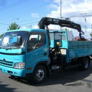 2010 HINO Dutro Crane Truck