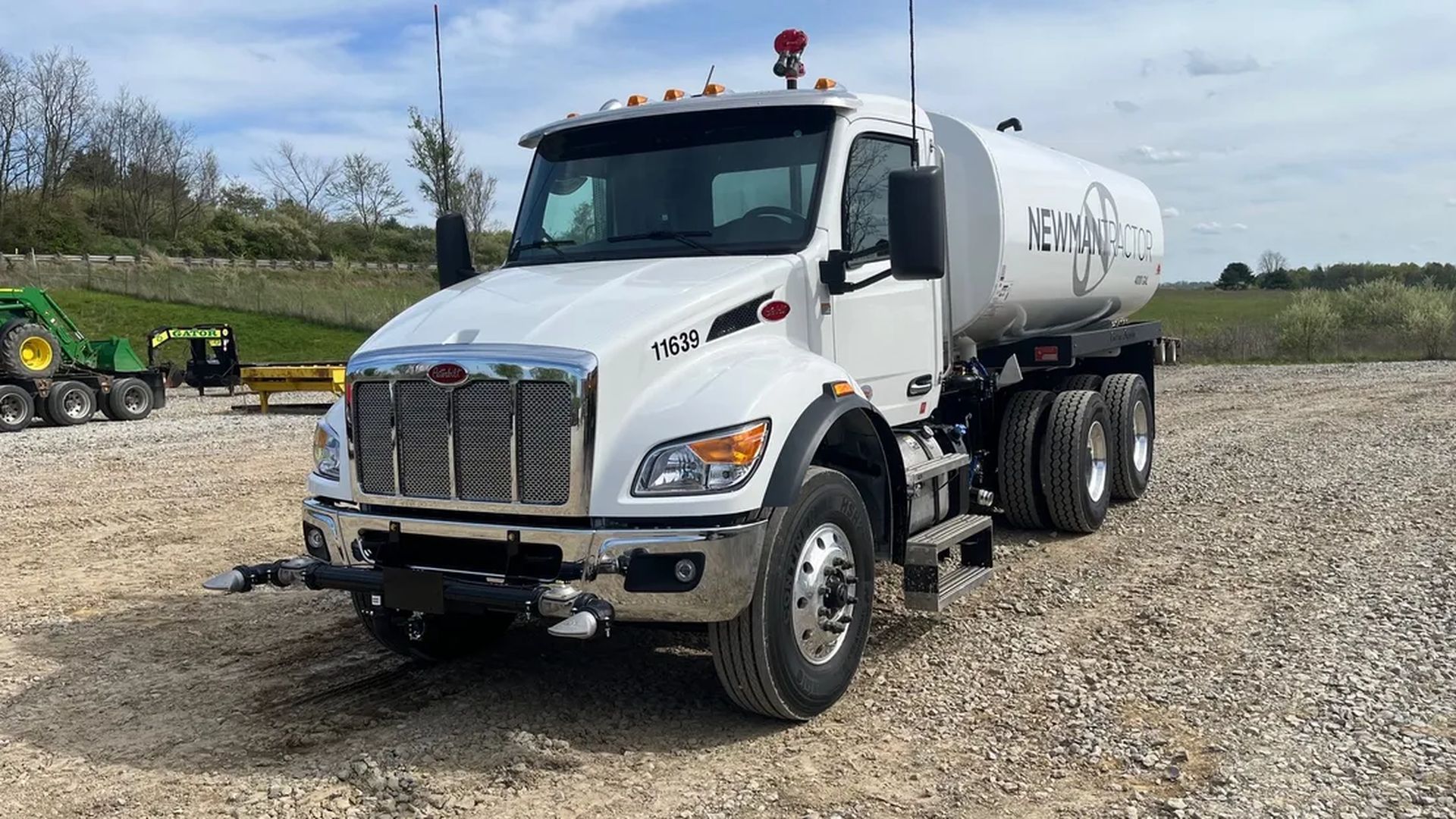 You are currently viewing Peterbilt Water Truck Specifications