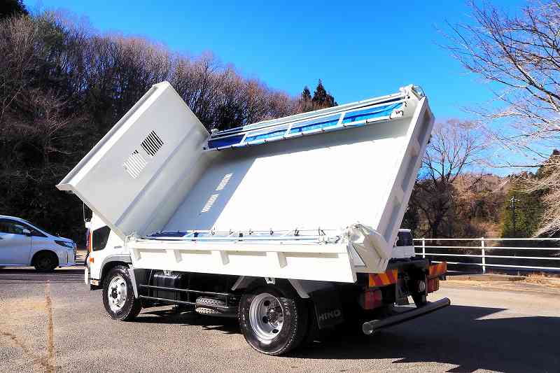 Read more about the article HINO Ranger 3-Way Dump Truck